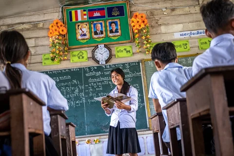 ch1724285-sreyvatey-14-at-her-school-on-tonle-sap-lake-cambodia.png
