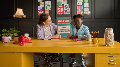 Key-visual-campagne-beeld-jade-en-rens-met-Stemwijzer-optimized