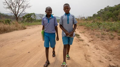 e71dfb39-c9dd-4efe-a556-4769dc2f6942