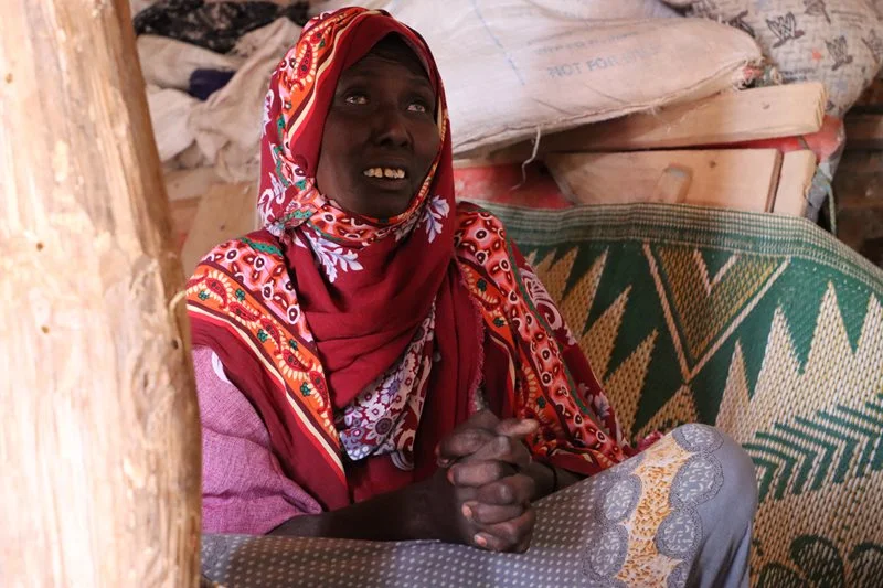 CH1686075-Suad-55-inside-of-where-she-s-currently-living-at-an-IDP-camp-in-Somalia.aspx%3Fwidth%3D800%26height%3D533%26ext%3D.jpg.webp