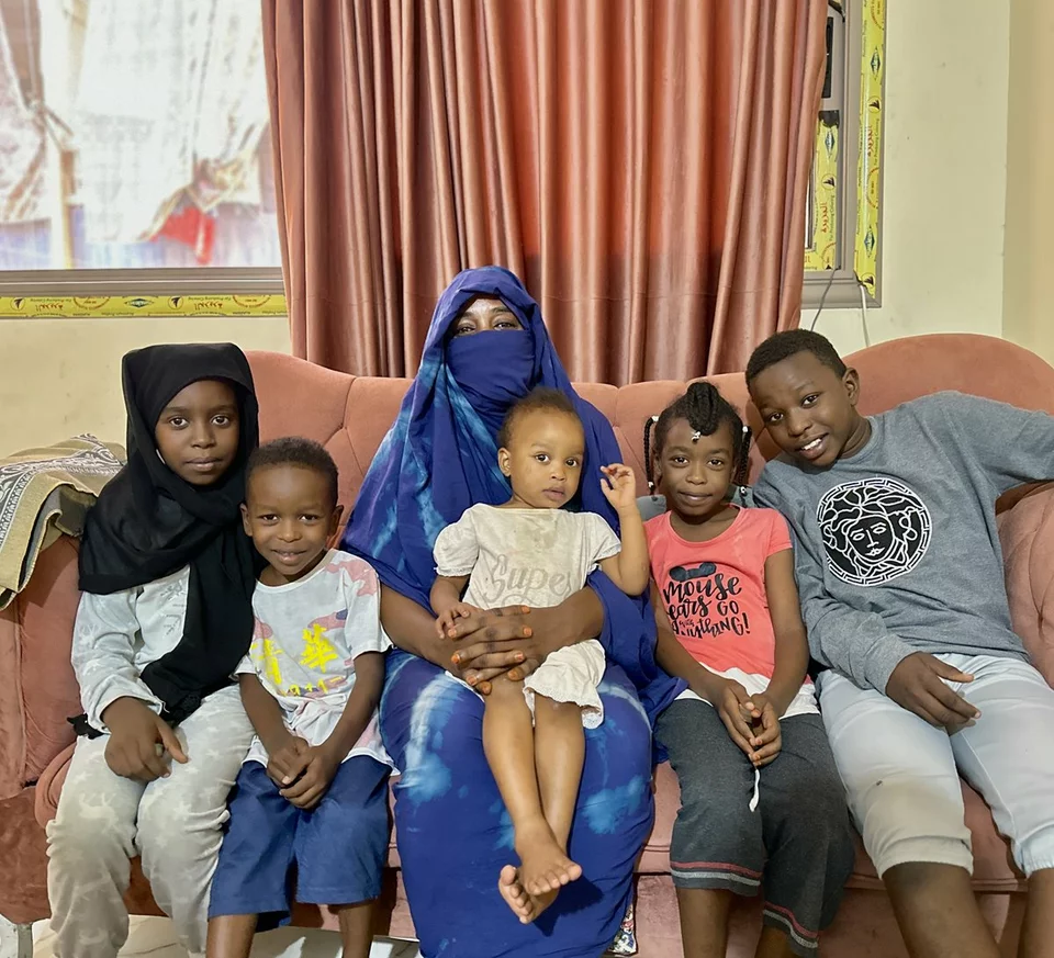 CH1817220-Manal-and-her-five-children-in-Cairo-Egypt-after-fleeing-the-fighting-in-Sudan.aspx%3Fwidth%3D1200%26height%3D1091%26ext%3D.jpg.webp CH1817220-Manal-and-her-five-children-in-Cairo-Egypt-after-fleeing-the-fighting-in-Sudan.aspx%3Fwidth%3D1200%26height%3D1091%26ext%3D.jpg.webp