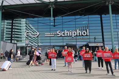 schiphol_save_the_children_gaza.jpg