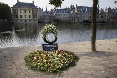 Bloemen hulpverleners Gaza Hofvijver Den Haag