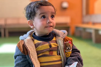 Ahmad wordt behandeld voor ondervoeding in een van onze klinieken in Gaza
