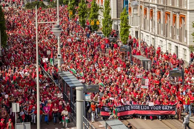 Rode Lijn Protest bij het Vredespaleis