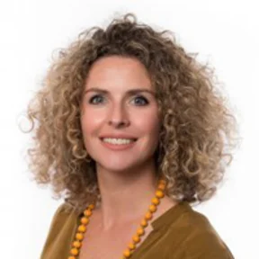 d76ebb40-5846-440c-a480-000c6fd30173